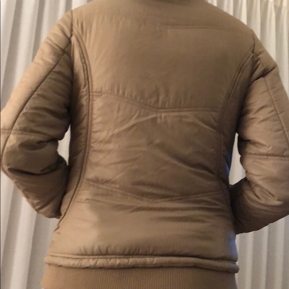 Lightweight down jacket - Picture 3 of 4